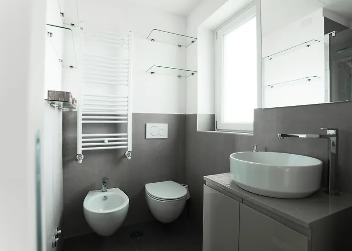 Appartement Easytopstay - Stylish Flat With Garden