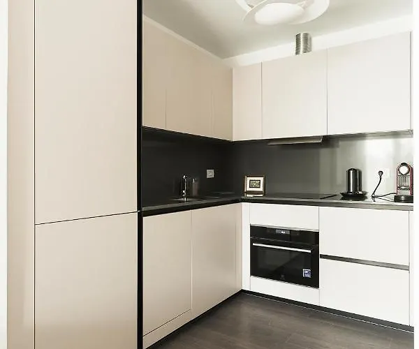 Easytopstay - Stylish Flat With Garden * Rome